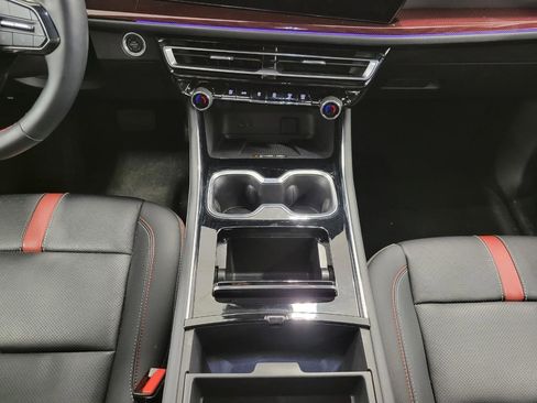 Used 2024 Chevrolet Traverse RS w/ LPO, Floor Liner Package image 17