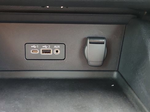 Used 2023 Nissan Sentra SR FWD image 28