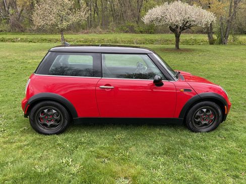 Used 2005 MINI Cooper Hardtop FWD image 32