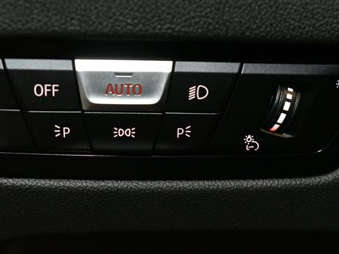 Used 2023 BMW M2 w/ Lighting Package image 43