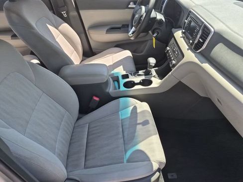 Used 2019 Kia Sportage LX FWD image 25