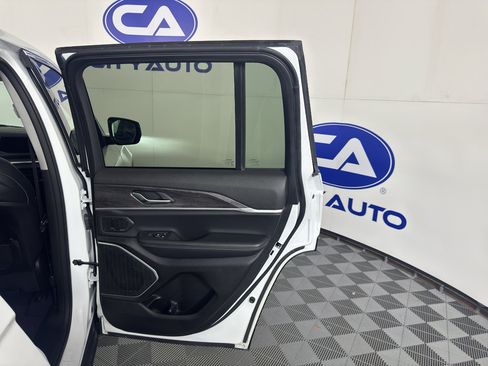 Used 2022 Jeep Grand Cherokee Limited 4xe AWD/4WD image 37