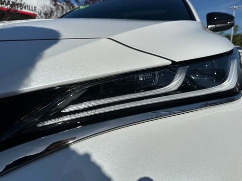 Certified 2024 Toyota Venza Nightshade AWD/4WD image 9