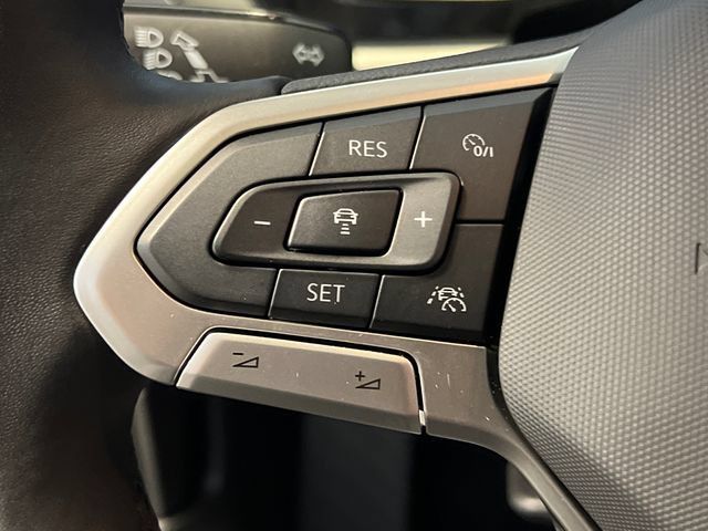 Certified 2024 Volkswagen Jetta SE FWD image 20