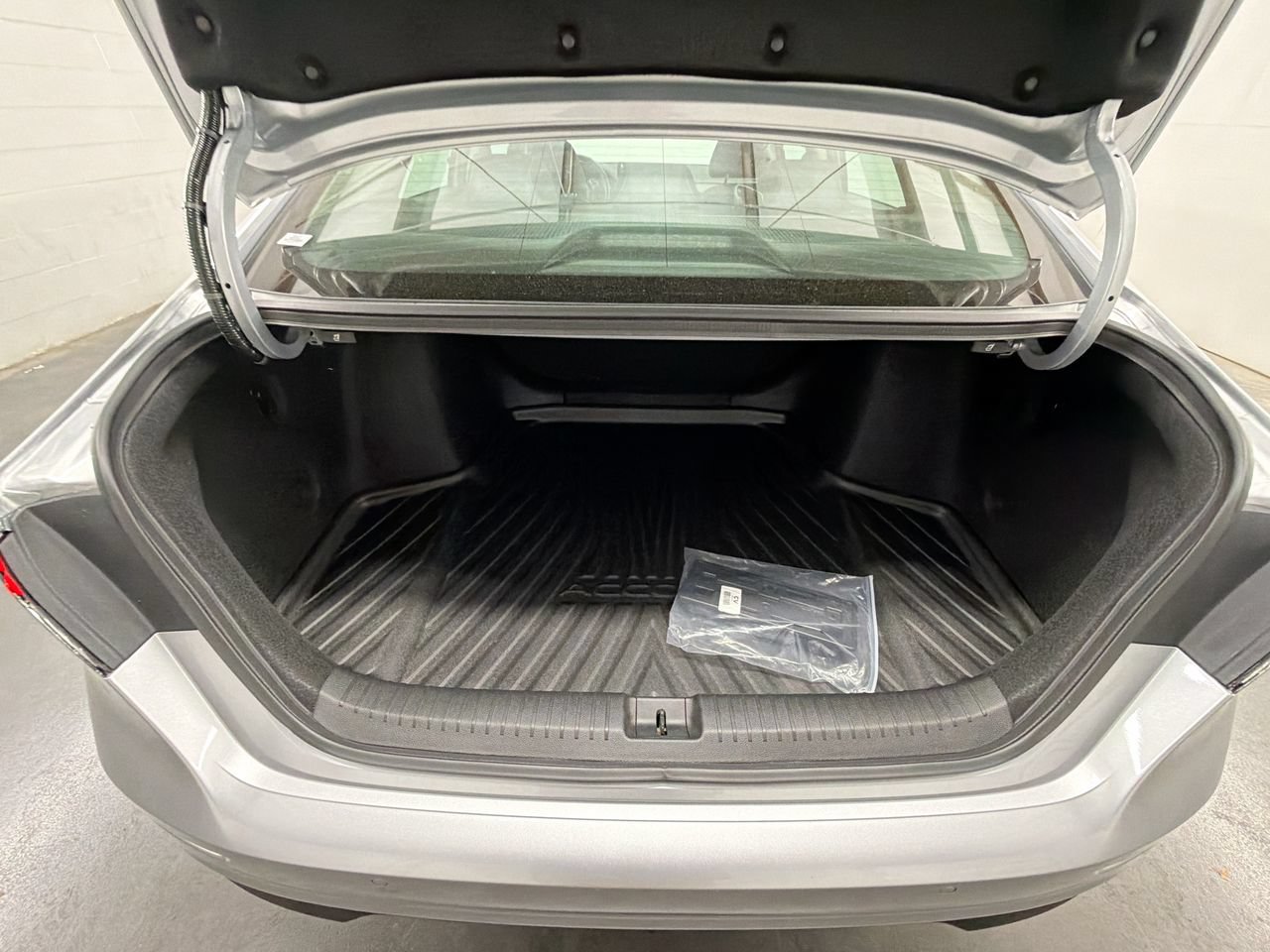 Used 2025 Honda Accord EX-L image 25
