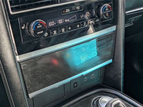 Used 2024 INFINITI QX80 Luxe image 22