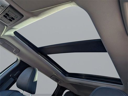 Used 2024 Mitsubishi Outlander FWD image 20