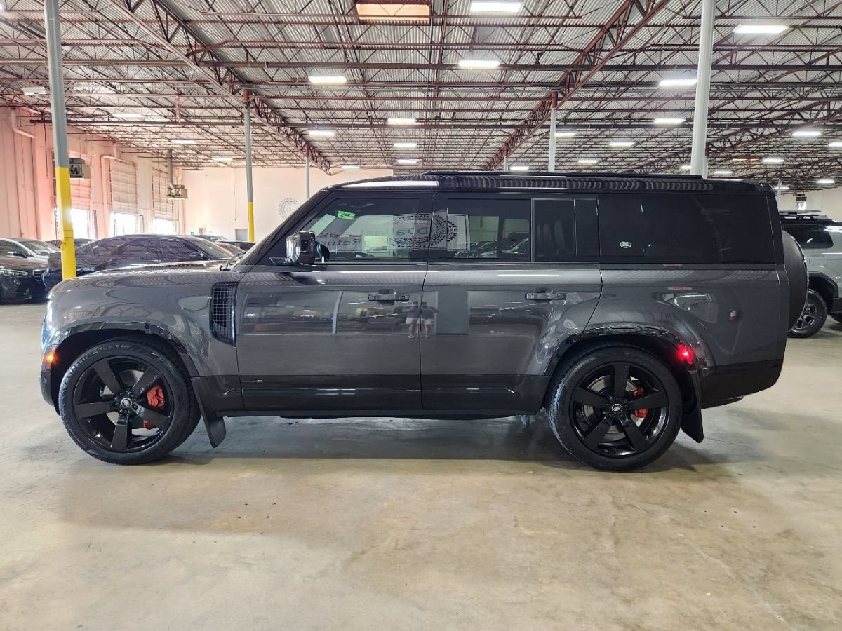 Used 2024 Land Rover Defender 130 X AWD/4WD image 7