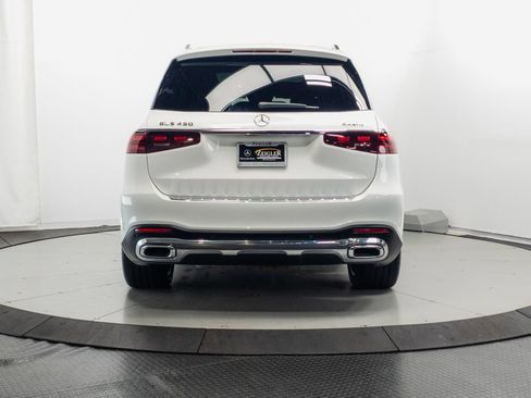 Used 2025 Mercedes-Benz GLS 450 4MATIC w/ AMG Line Exterior image 32