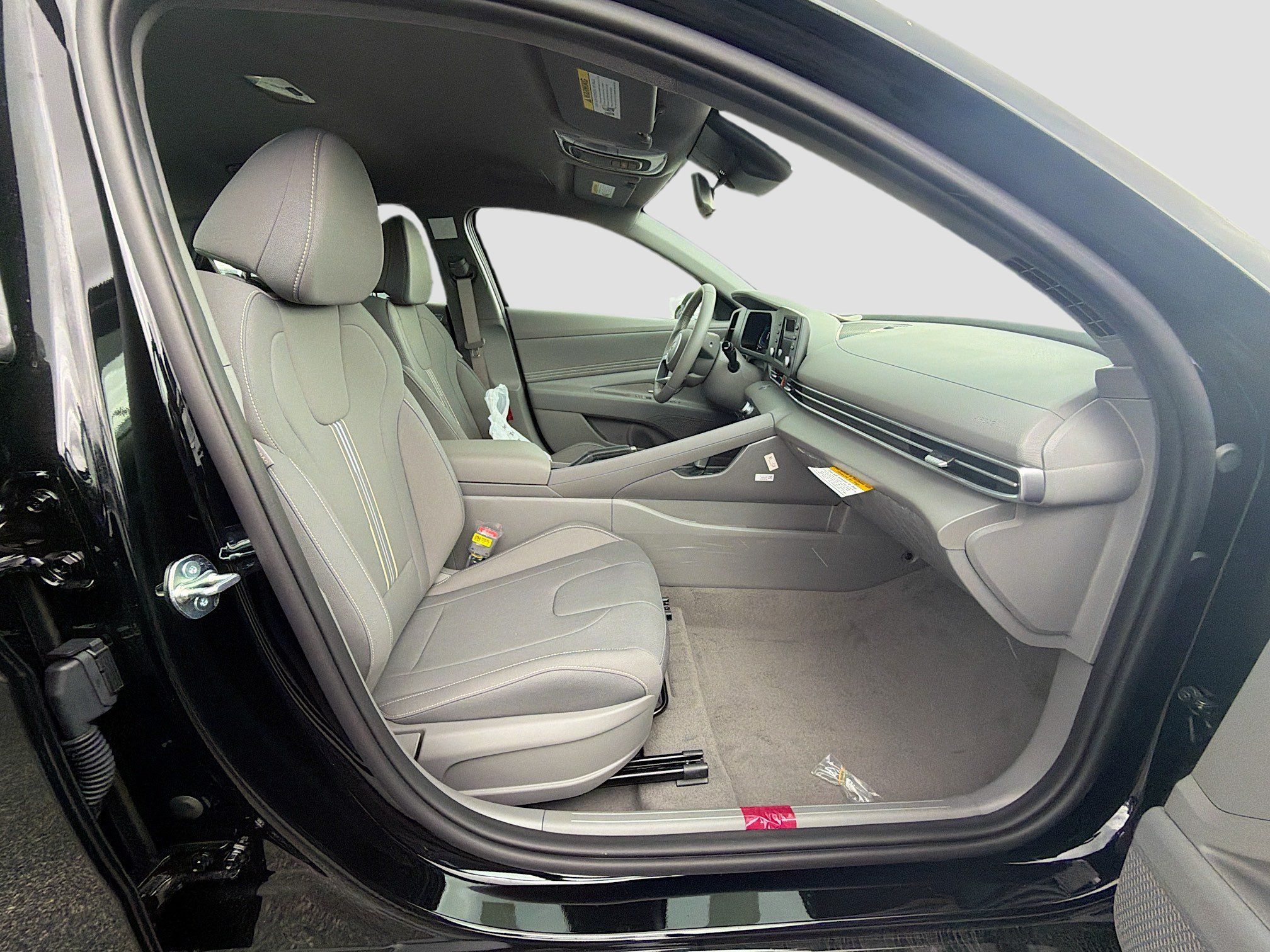 New 2026 Hyundai Elantra Sport FWD image 21