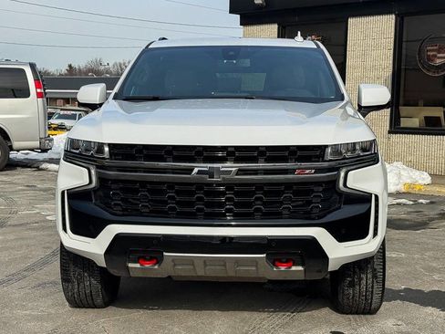 Used 2022 Chevrolet Suburban Z71 w/ Luxury Package image 9