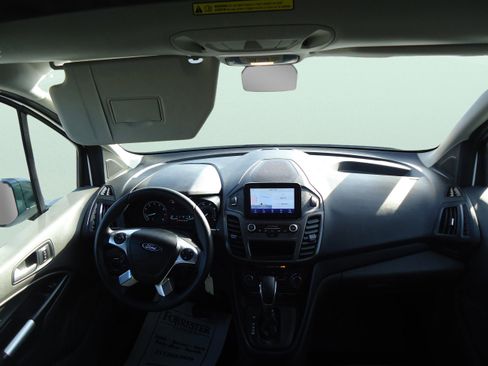 Used 2023 Ford Transit Connect XLT image 10