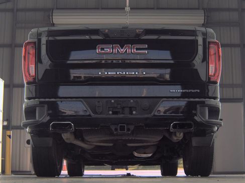 Used 2019 GMC Sierra 1500 Denali w/ Denali Carbonpro Edition image 7