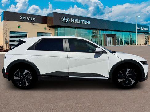 New 2026 Hyundai Ioniq 5 SEL AWD/4WD image 9
