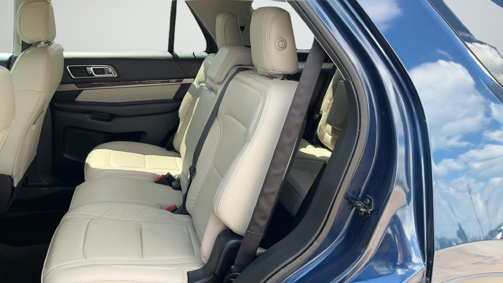 Used 2017 Ford Explorer Platinum AWD/4WD image 20