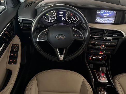 Used 2018 INFINITI QX30 AWD w/ Cargo Package image 13