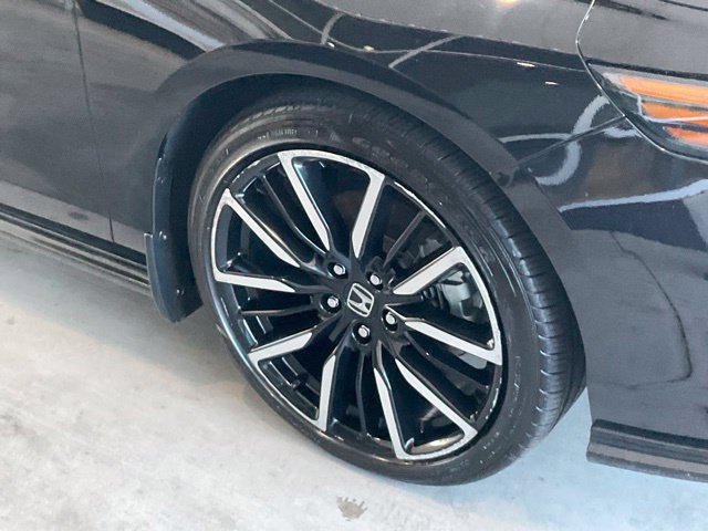 Used 2023 Honda Accord Touring image 28