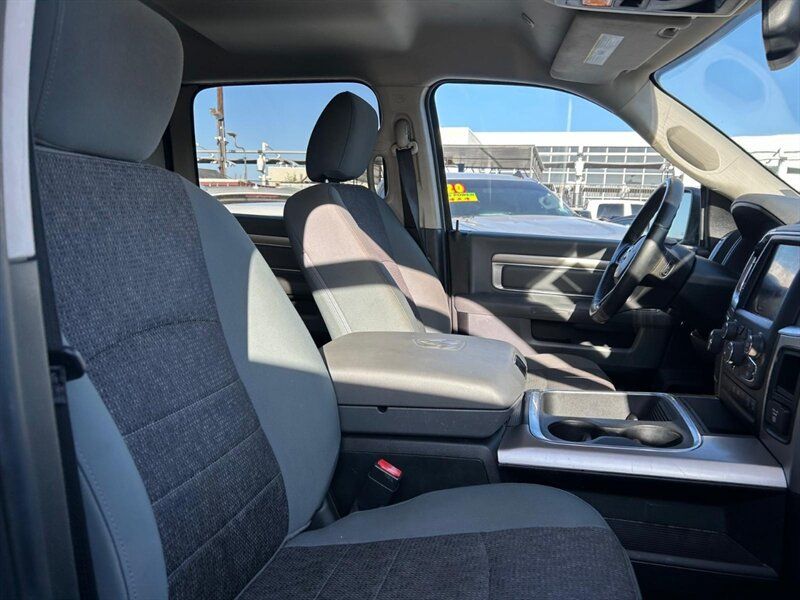 Used 2018 RAM 1500 Big Horn AWD/4WD image 17
