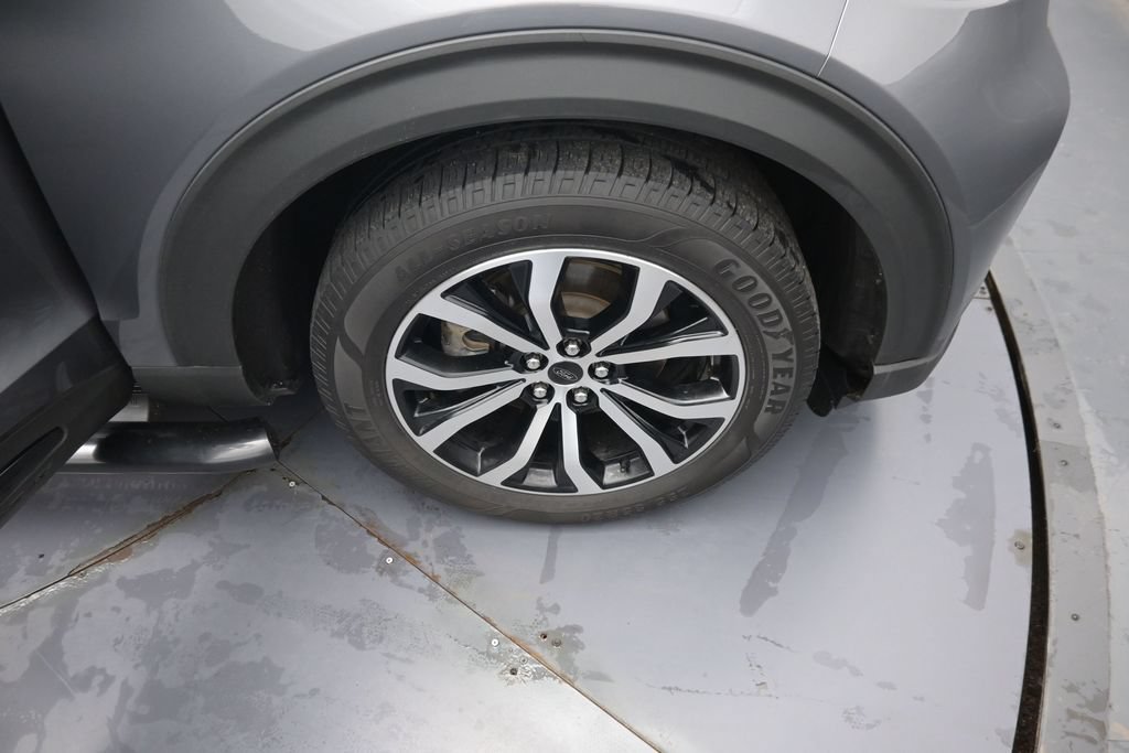 Used 2022 Ford Explorer ST-Line AWD/4WD image 34