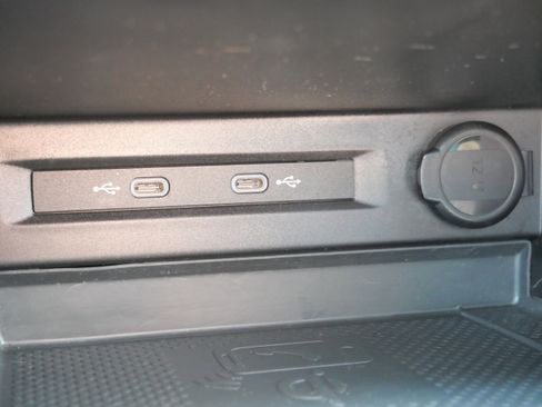 Certified 2022 Volkswagen Tiguan SEL R-Line AWD/4WD image 30