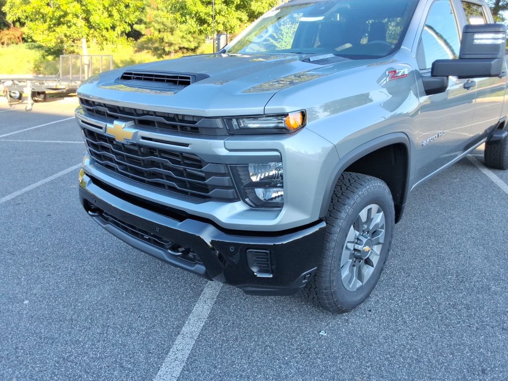New 2026 Chevrolet Silverado 2500 Custom w/ Custom Value Package AWD/4WD image 9