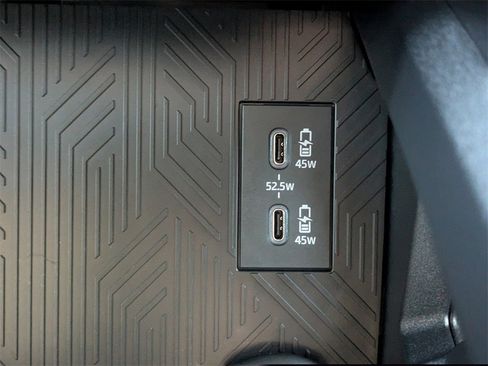 Certified 2025 Toyota 4Runner TRD Off-Road Premium image 24