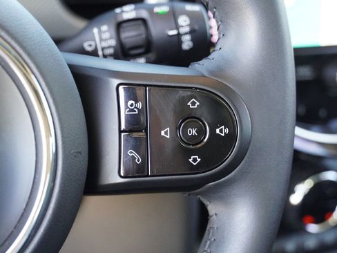 Used 2023 MINI Cooper 2-Door Hardtop image 19