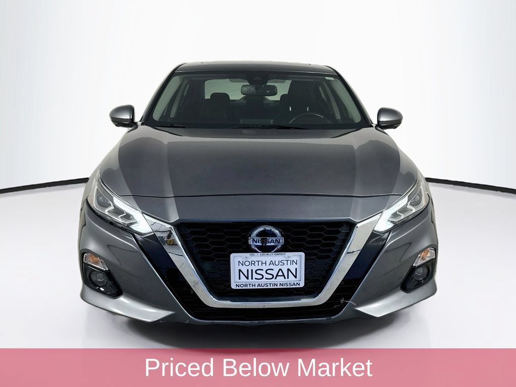 Used 2019 Nissan Altima 2.5 Platinum FWD image 2