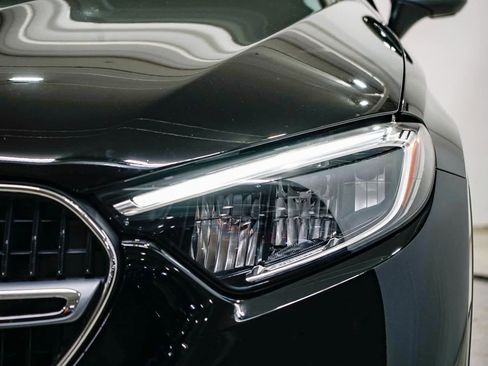 Certified 2025 Mercedes-Benz GLC 350e 4MATIC image 7