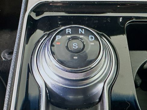 Used 2019 Ford Edge SEL w/ Equipment Group 201A image 25