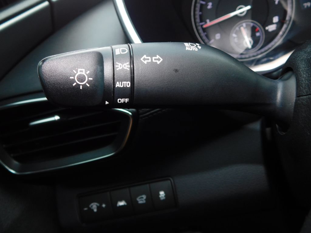 Used 2023 Hyundai Santa Fe XRT FWD image 32