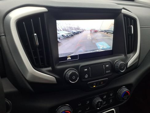 Used 2024 GMC Terrain SLT w/ Infotainment Package II AWD/4WD image 20