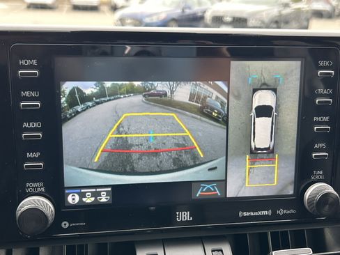 Used 2020 Toyota RAV4 Limited image 26