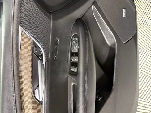 Used 2018 Cadillac XT5 Platinum w/ Driver Assist Package AWD/4WD image 11