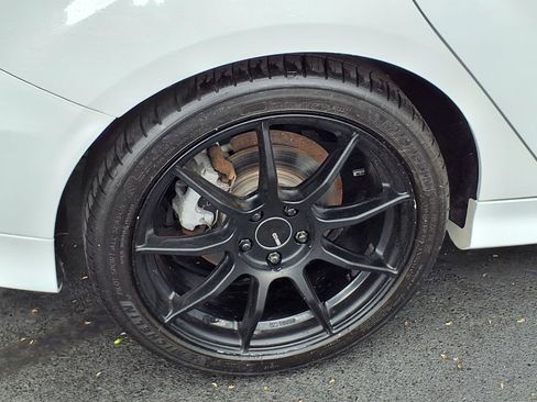 Used 2017 Ford Focus ST w/ Equipment Group 402A FWD image 31