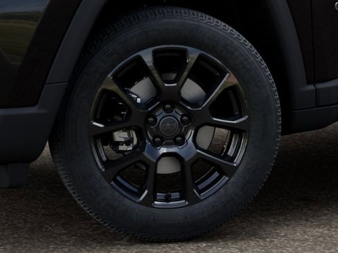 New 2026 Jeep Compass Latitude AWD/4WD image 18