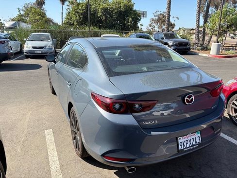 Used 2023 MAZDA MAZDA3 s FWD image 9