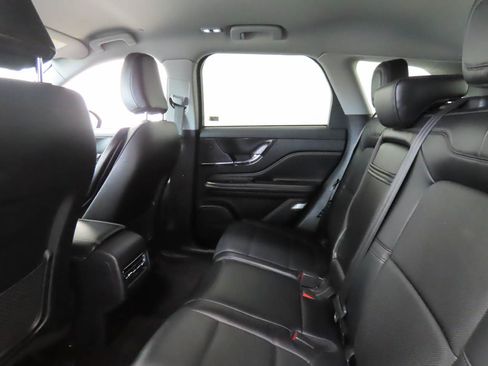 Used 2022 Lincoln Corsair Reserve FWD image 16