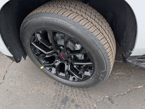 New 2026 GMC Yukon Elevation image 20