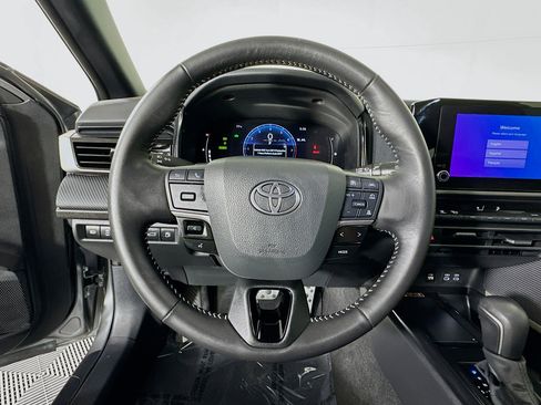 Certified 2025 Toyota Camry SE w/ Convenience Package FWD image 15