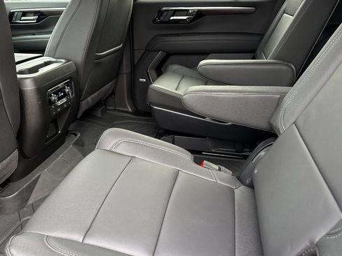 Used 2026 Chevrolet Tahoe Z71 w/ Z71 Off-Road Package AWD/4WD image 13
