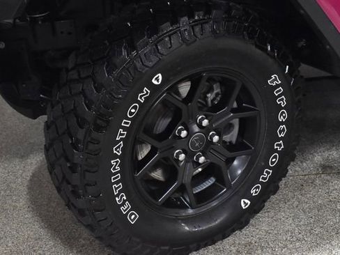 Certified 2024 Jeep Gladiator Sport image 12