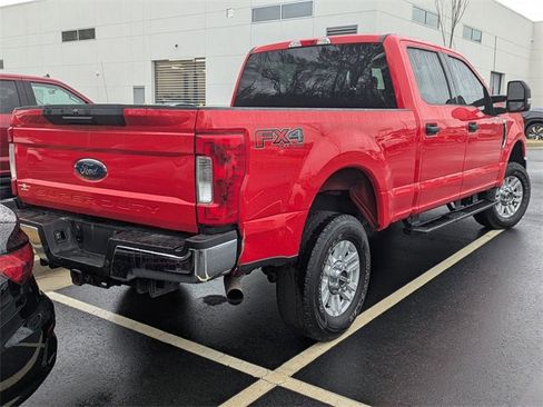 Used 2019 Ford F250 XLT w/ XLT Value Package image 4