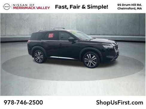 Certified 2024 Nissan Pathfinder Platinum w/ Cargo Package AWD/4WD image 1