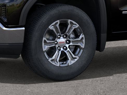 New 2026 GMC Sierra 1500 SLE image 9