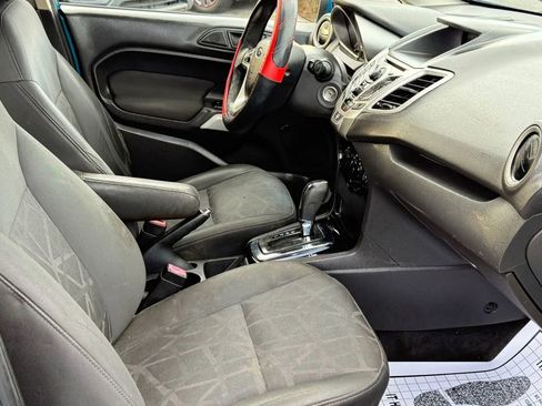 Used 2013 Ford Fiesta SE image 19