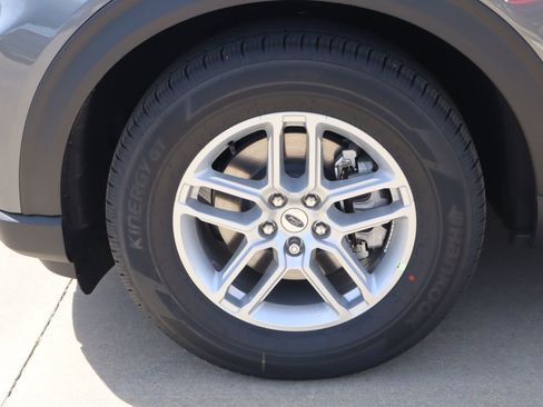 New 2026 Ford Explorer Active w/ Active Comfort Package RWD image 20