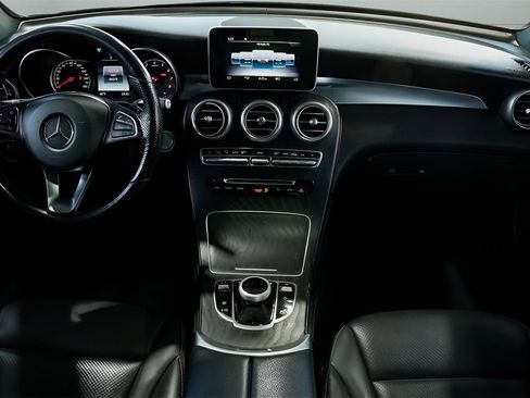 Used 2018 Mercedes-Benz GLC 300 4MATIC image 31