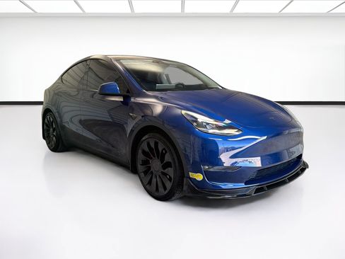 Used 2022 Tesla Model Y Performance AWD/4WD image 3