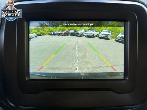 Used 2021 Jeep Renegade Latitude AWD/4WD image 13